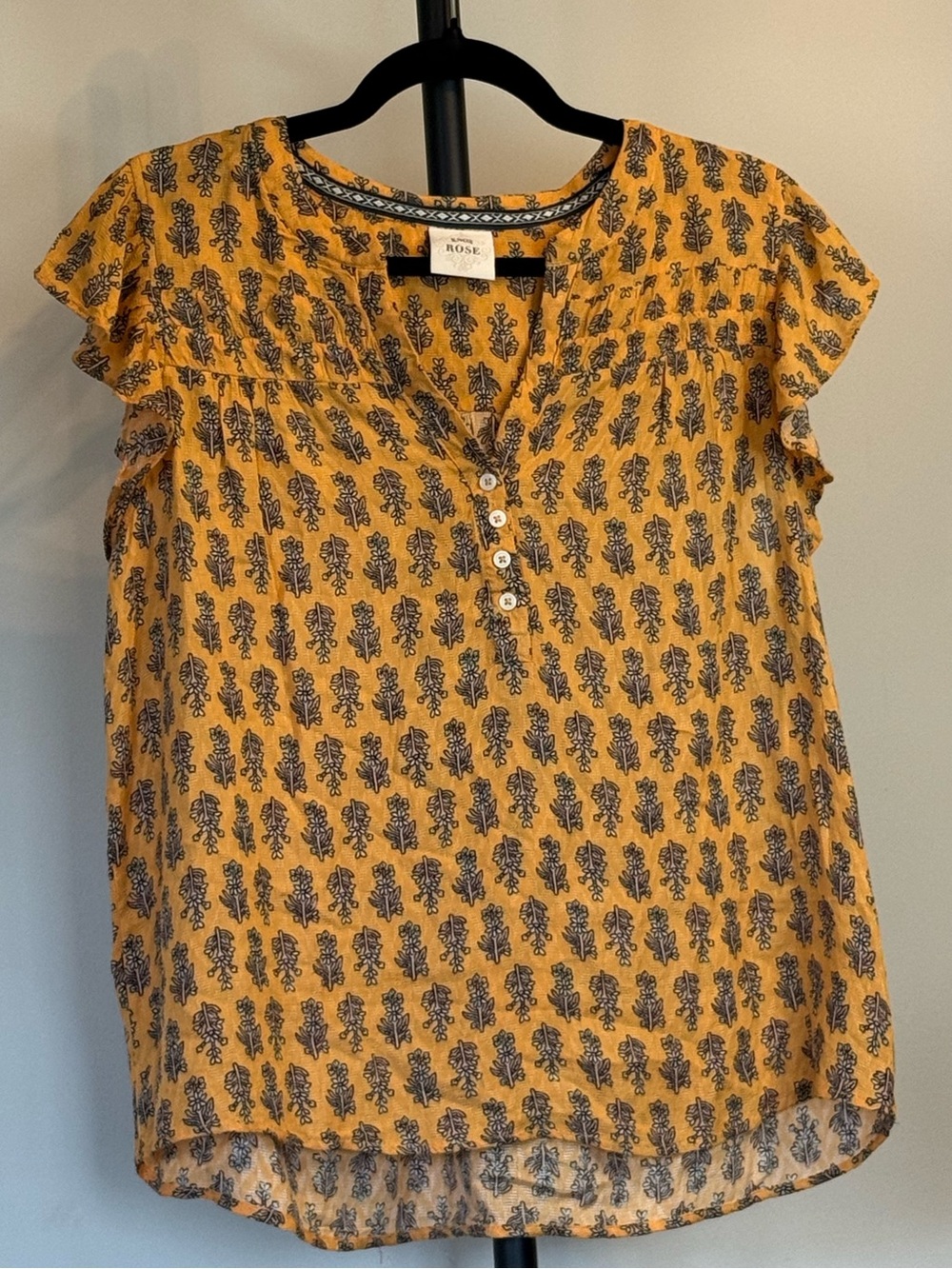 3/$15 Knox Rose Mustard Yellow Floral Henley Cap-Sleeve Blouse